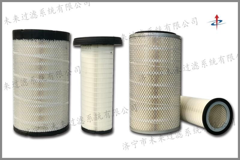 首先要打开发动机舱盖，确认华体会平台的位置，一般在轿车里面打开机舱盖开关，然后，打开机舱盖，并用撑杆顶好